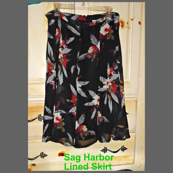 Floral Print Slenderizing Black Lined Skirt - Picture 8 of 9